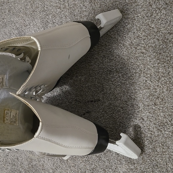 Ice skates size 8 - Picture 6 of 6
